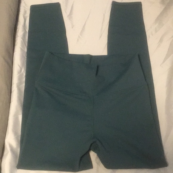 Fabletics leggings - Picture 3 of 4